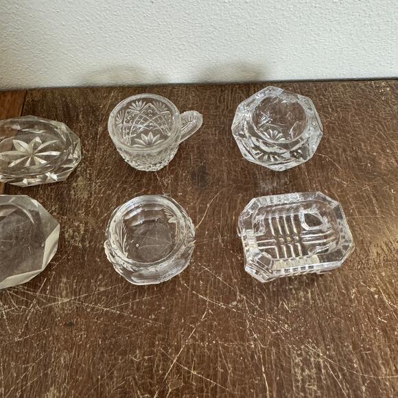 Antique Vintage Lot 8 Pressed Blown Glass Decorative Ornate‎ Salt Cellar Bundle - Picture 6 of 16